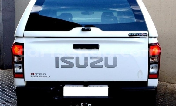 Nunua Ilio tumika Isuzu KB White Gari ndani ya Mbabane nchini Manzini Nunua Ilio tumika Isuzu KB White Gari ndani ya Mbabane nchini Manzini