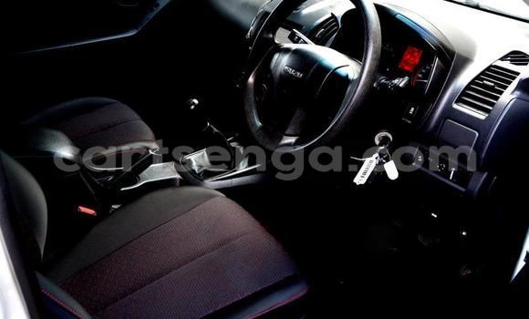 Nunua Ilio tumika Isuzu KB White Gari ndani ya Mbabane nchini Manzini Nunua Ilio tumika Isuzu KB White Gari ndani ya Mbabane nchini Manzini