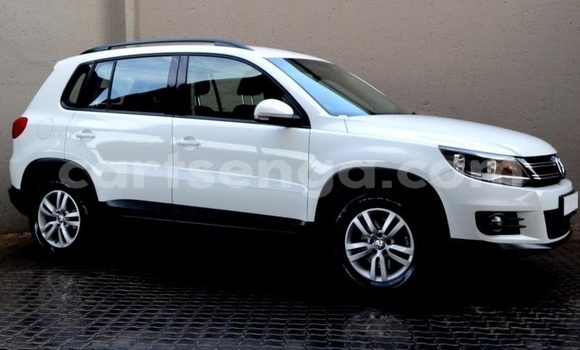 Buy Used Volkswagen Tiguan White Car in Mbabane in Manzini Buy Used Volkswagen Tiguan White Car in Mbabane in Manzini