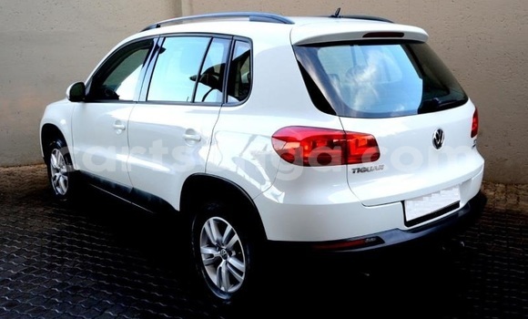 Buy Used Volkswagen Tiguan White Car in Mbabane in Manzini Buy Used Volkswagen Tiguan White Car in Mbabane in Manzini
