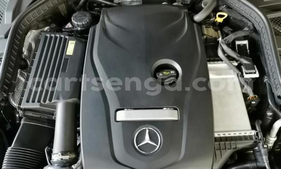 Nunua Ilio tumika Mercedes‒Benz 250 Black Gari ndani ya Hlatikulu nchini Wilaya ya Shiselweni Nunua Ilio tumika Mercedes‒Benz 250 Black Gari ndani ya Hlatikulu nchini Wilaya ya Shiselweni