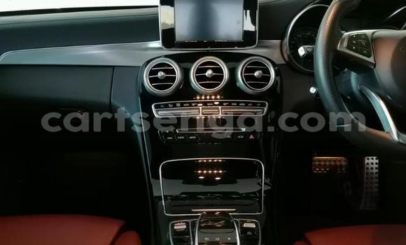 Nunua Ilio tumika Mercedes‒Benz 250 Black Gari ndani ya Hlatikulu nchini Wilaya ya Shiselweni Nunua Ilio tumika Mercedes‒Benz 250 Black Gari ndani ya Hlatikulu nchini Wilaya ya Shiselweni