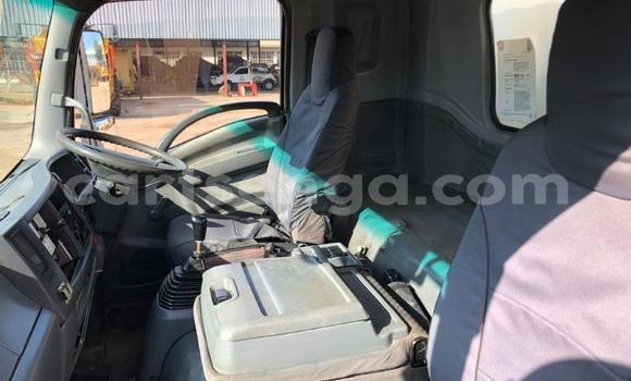 Nunua Ilio tumika Isuzu FTR 850 White Lori ndani ya Hlatikulu nchini Wilaya ya Shiselweni Nunua Ilio tumika Isuzu FTR 850 White Lori ndani ya Hlatikulu nchini Wilaya ya Shiselweni