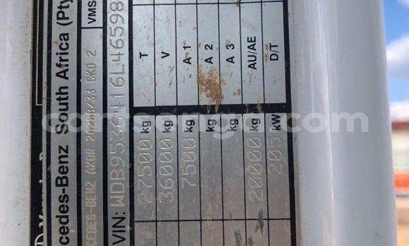 Nunua Ilio tumika Isuzu FTR 850 White Lori ndani ya Hlatikulu nchini Wilaya ya Shiselweni Nunua Ilio tumika Isuzu FTR 850 White Lori ndani ya Hlatikulu nchini Wilaya ya Shiselweni