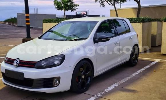 Buy Used Volkswagen Golf GTI White Car in Hlatikulu in Shiselweni District Buy Used Volkswagen Golf GTI White Car in Hlatikulu in Shiselweni District
