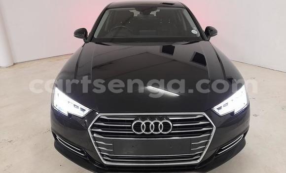 Nunua Ilio tumika Audi A4 Beige Gari ndani ya Hlatikulu nchini Wilaya ya Shiselweni