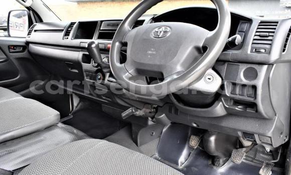 Nunua Ilio tumika Toyota Hiace White Gari ndani ya Big Bend nchini Lubombo Nunua Ilio tumika Toyota Hiace White Gari ndani ya Big Bend nchini Lubombo