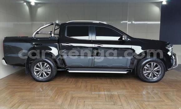 Nunua Ilio tumika Mercedes‒Benz X-klasse Concept Black Gari ndani ya Big Bend nchini Lubombo Nunua Ilio tumika Mercedes‒Benz X-klasse Concept Black Gari ndani ya Big Bend nchini Lubombo