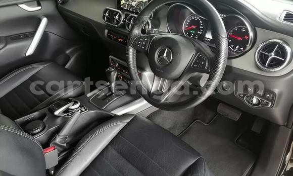 Nunua Ilio tumika Mercedes‒Benz X-klasse Concept Black Gari ndani ya Big Bend nchini Lubombo Nunua Ilio tumika Mercedes‒Benz X-klasse Concept Black Gari ndani ya Big Bend nchini Lubombo