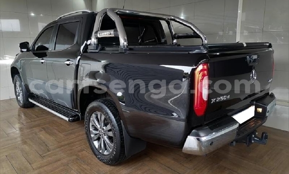 Nunua Ilio tumika Mercedes‒Benz X-klasse Concept Black Gari ndani ya Big Bend nchini Lubombo Nunua Ilio tumika Mercedes‒Benz X-klasse Concept Black Gari ndani ya Big Bend nchini Lubombo