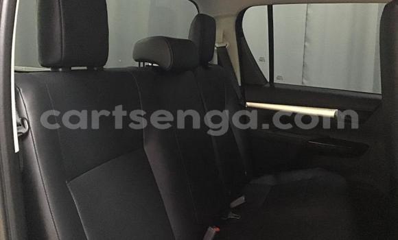 Buy Used Toyota Hilux Silver Car in Lavumisa in Shiselweni District Buy Used Toyota Hilux Silver Car in Lavumisa in Shiselweni District