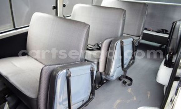 Acheter Occasion Voiture Toyota Hiace Blanc à Hlatikulu, Shiselweni District Acheter Occasion Voiture Toyota Hiace Blanc à Hlatikulu, Shiselweni District