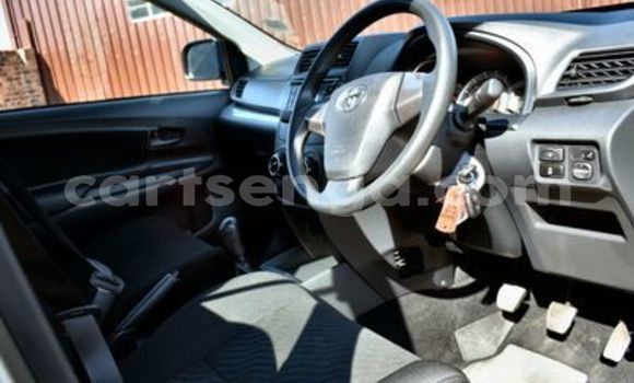 Buy Used Toyota Avanza Silver Car in Hlatikulu in Shiselweni District Buy Used Toyota Avanza Silver Car in Hlatikulu in Shiselweni District