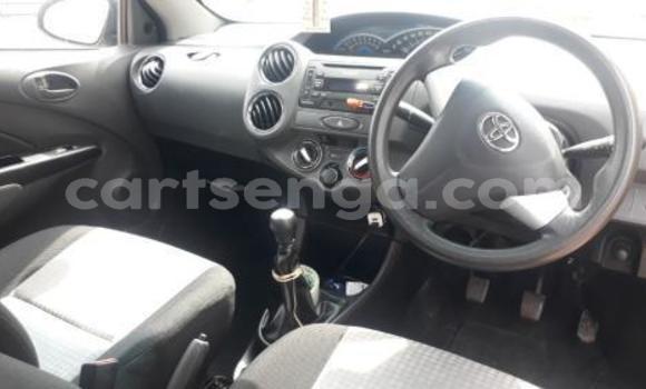 Acheter Occasion Voiture Toyota Etios Marron à Hlatikulu, Shiselweni District Acheter Occasion Voiture Toyota Etios Marron à Hlatikulu, Shiselweni District