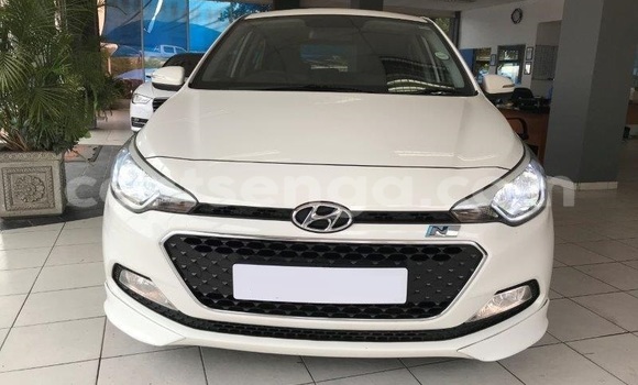 Buy Used Hyundai i20 White Car in Import - Dubai in Hhohho Buy Used Hyundai i20 White Car in Import - Dubai in Hhohho