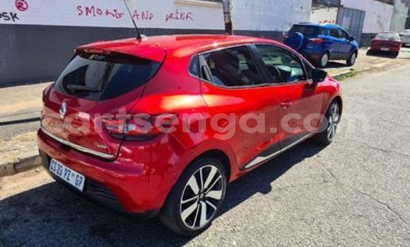 Nunua Ilio tumika Renault Clio Red Gari ndani ya Bulembu nchini Hhohho Nunua Ilio tumika Renault Clio Red Gari ndani ya Bulembu nchini Hhohho