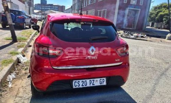 Nunua Ilio tumika Renault Clio Red Gari ndani ya Bulembu nchini Hhohho Nunua Ilio tumika Renault Clio Red Gari ndani ya Bulembu nchini Hhohho