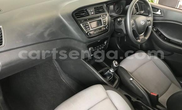 Buy Used Hyundai i20 White Car in Import - Dubai in Hhohho Buy Used Hyundai i20 White Car in Import - Dubai in Hhohho