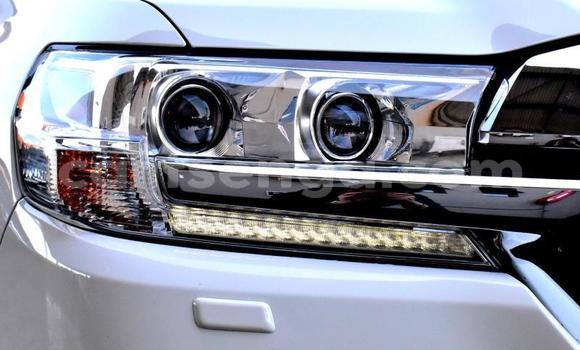 Buy Used Toyota Land Cruiser White Car in Mbabane in Manzini Buy Used Toyota Land Cruiser White Car in Mbabane in Manzini
