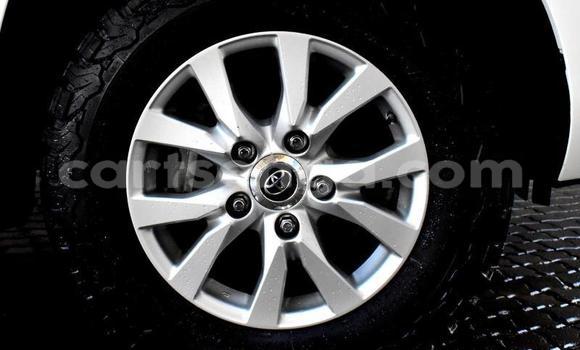 Buy Used Toyota Land Cruiser White Car in Mbabane in Manzini Buy Used Toyota Land Cruiser White Car in Mbabane in Manzini