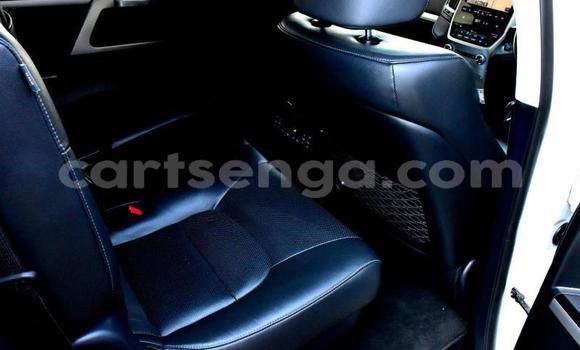 Buy Used Toyota Land Cruiser White Car in Mbabane in Manzini Buy Used Toyota Land Cruiser White Car in Mbabane in Manzini