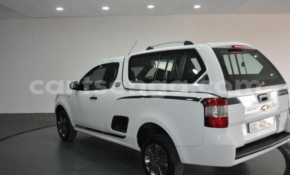 Nunua Ilio tumika Chevlolet Spin White Gari ndani ya Ezulwini nchini Hhohho Nunua Ilio tumika Chevlolet Spin White Gari ndani ya Ezulwini nchini Hhohho