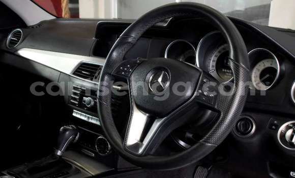 Buy Import Mercedes‒Benz C–Class White Car in Ezulwini in Hhohho Buy Import Mercedes‒Benz C–Class White Car in Ezulwini in Hhohho