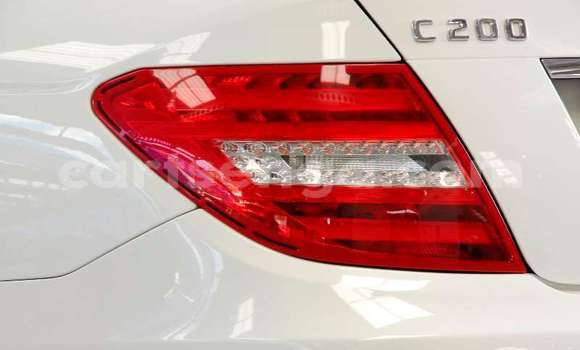 Buy Import Mercedes‒Benz C–Class White Car in Ezulwini in Hhohho Buy Import Mercedes‒Benz C–Class White Car in Ezulwini in Hhohho