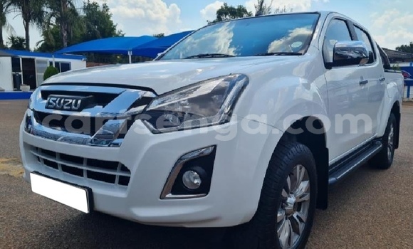 Nunua Ilio tumika Isuzu KB White Gari ndani ya Big Bend nchini Lubombo Nunua Ilio tumika Isuzu KB White Gari ndani ya Big Bend nchini Lubombo