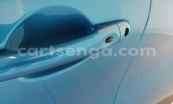 Nunua Ilio tumika Renault Captur Blue Gari ndani ya Ezulwini nchini Hhohho Nunua Ilio tumika Renault Captur Blue Gari ndani ya Ezulwini nchini Hhohho