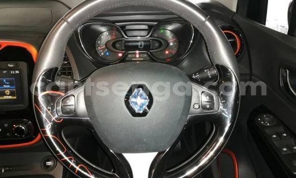 Nunua Ilio tumika Renault Captur Black Gari ndani ya Big Bend nchini Wilaya ya Lubombo Nunua Ilio tumika Renault Captur Black Gari ndani ya Big Bend nchini Wilaya ya Lubombo