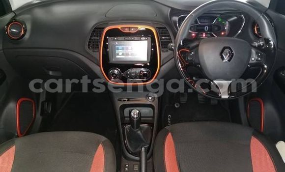 Nunua Ilio tumika Renault Captur Black Gari ndani ya Big Bend nchini Wilaya ya Lubombo Nunua Ilio tumika Renault Captur Black Gari ndani ya Big Bend nchini Wilaya ya Lubombo