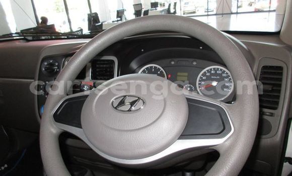 Buy Used Hyundai H1 White Car in Bulembu in Hhohho Buy Used Hyundai H1 White Car in Bulembu in Hhohho