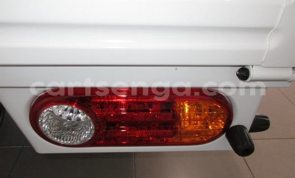 Buy Used Hyundai H1 White Car in Bulembu in Hhohho Buy Used Hyundai H1 White Car in Bulembu in Hhohho