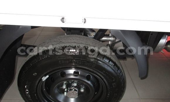 Buy Used Hyundai H1 White Car in Bulembu in Hhohho Buy Used Hyundai H1 White Car in Bulembu in Hhohho