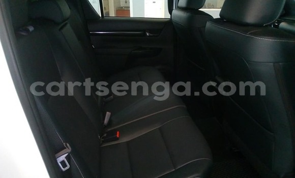 Acheter Occasion Voiture Toyota Hilux Blanc à Mbabane, Manzini Acheter Occasion Voiture Toyota Hilux Blanc à Mbabane, Manzini