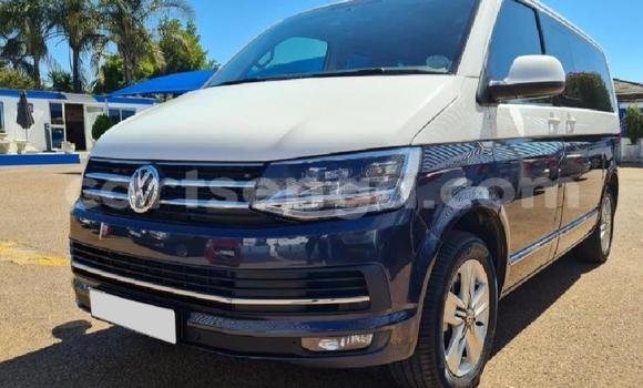 Buy Used Volkswagen Caravelle Other Car in Big Bend in Lubombo Buy Used Volkswagen Caravelle Other Car in Big Bend in Lubombo