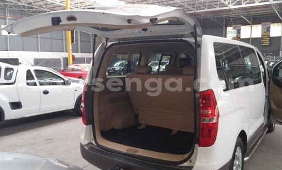 Acheter Occasion Voiture Hyundai H1 Blanc à Mbabane, Manzini Acheter Occasion Voiture Hyundai H1 Blanc à Mbabane, Manzini