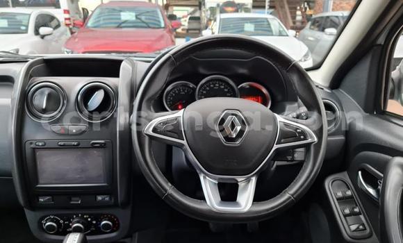 Nunua Ilio tumika Renault Duster White Gari ndani ya Big Bend nchini Lubombo Nunua Ilio tumika Renault Duster White Gari ndani ya Big Bend nchini Lubombo