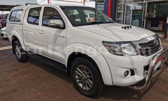 Nunua Ilio tumika Toyota Hilux White Gari ndani ya Big Bend nchini Wilaya ya Lubombo Nunua Ilio tumika Toyota Hilux White Gari ndani ya Big Bend nchini Wilaya ya Lubombo