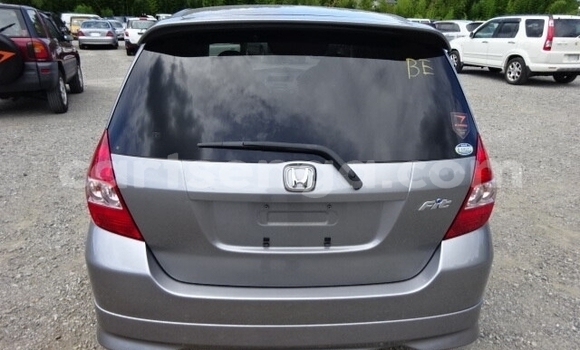 Nunua Ilio tumika Honda FIT Silver Gari ndani ya Big Bend nchini Wilaya ya Lubombo Nunua Ilio tumika Honda FIT Silver Gari ndani ya Big Bend nchini Wilaya ya Lubombo