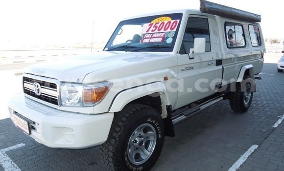 Buy Import Toyota Land Cruiser White Car in Import - Dubai in Hhohho Buy Import Toyota Land Cruiser White Car in Import - Dubai in Hhohho
