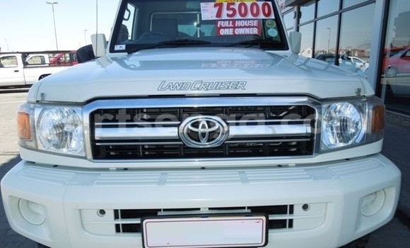 Buy Import Toyota Land Cruiser White Car in Import - Dubai in Hhohho Buy Import Toyota Land Cruiser White Car in Import - Dubai in Hhohho