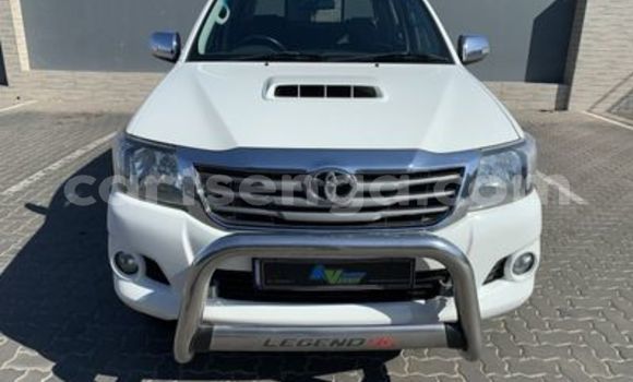 Nunua Ilio tumika Toyota Hilux White Gari ndani ya Big Bend nchini Lubombo Nunua Ilio tumika Toyota Hilux White Gari ndani ya Big Bend nchini Lubombo