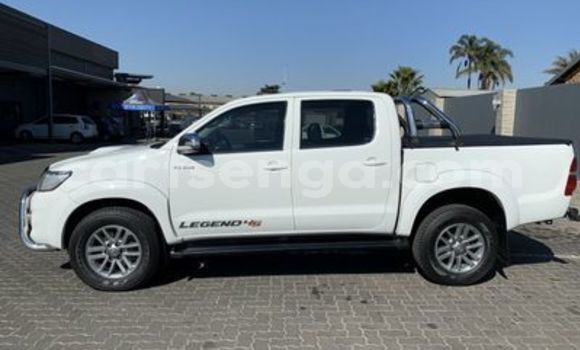 Nunua Ilio tumika Toyota Hilux White Gari ndani ya Big Bend nchini Lubombo Nunua Ilio tumika Toyota Hilux White Gari ndani ya Big Bend nchini Lubombo