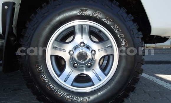 Buy Import Toyota Land Cruiser White Car in Import - Dubai in Hhohho Buy Import Toyota Land Cruiser White Car in Import - Dubai in Hhohho