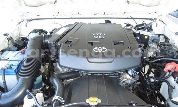 Buy Import Toyota Land Cruiser White Car in Import - Dubai in Hhohho Buy Import Toyota Land Cruiser White Car in Import - Dubai in Hhohho
