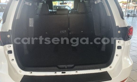 Buy Used Toyota Fortuner White Car in Mbabane in Manzini Buy Used Toyota Fortuner White Car in Mbabane in Manzini
