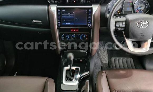 Acheter Occasion Voiture Toyota Fortuner Blanc à Mbabane, Manzini Acheter Occasion Voiture Toyota Fortuner Blanc à Mbabane, Manzini