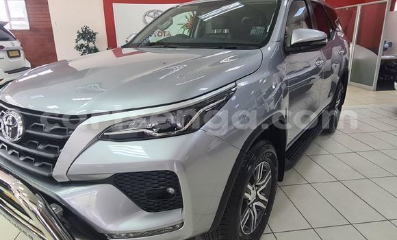 Buy Used Toyota Fortuner Silver Car in Mbabane in Manzini Buy Used Toyota Fortuner Silver Car in Mbabane in Manzini
